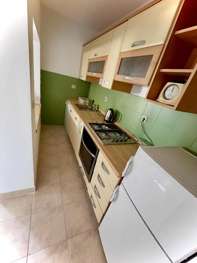 פטרצ'אנה Apartments Leo מראה חיצוני תמונה