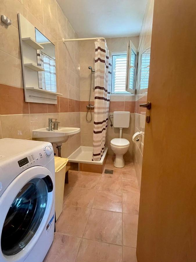 פטרצ'אנה Apartments Leo מראה חיצוני תמונה