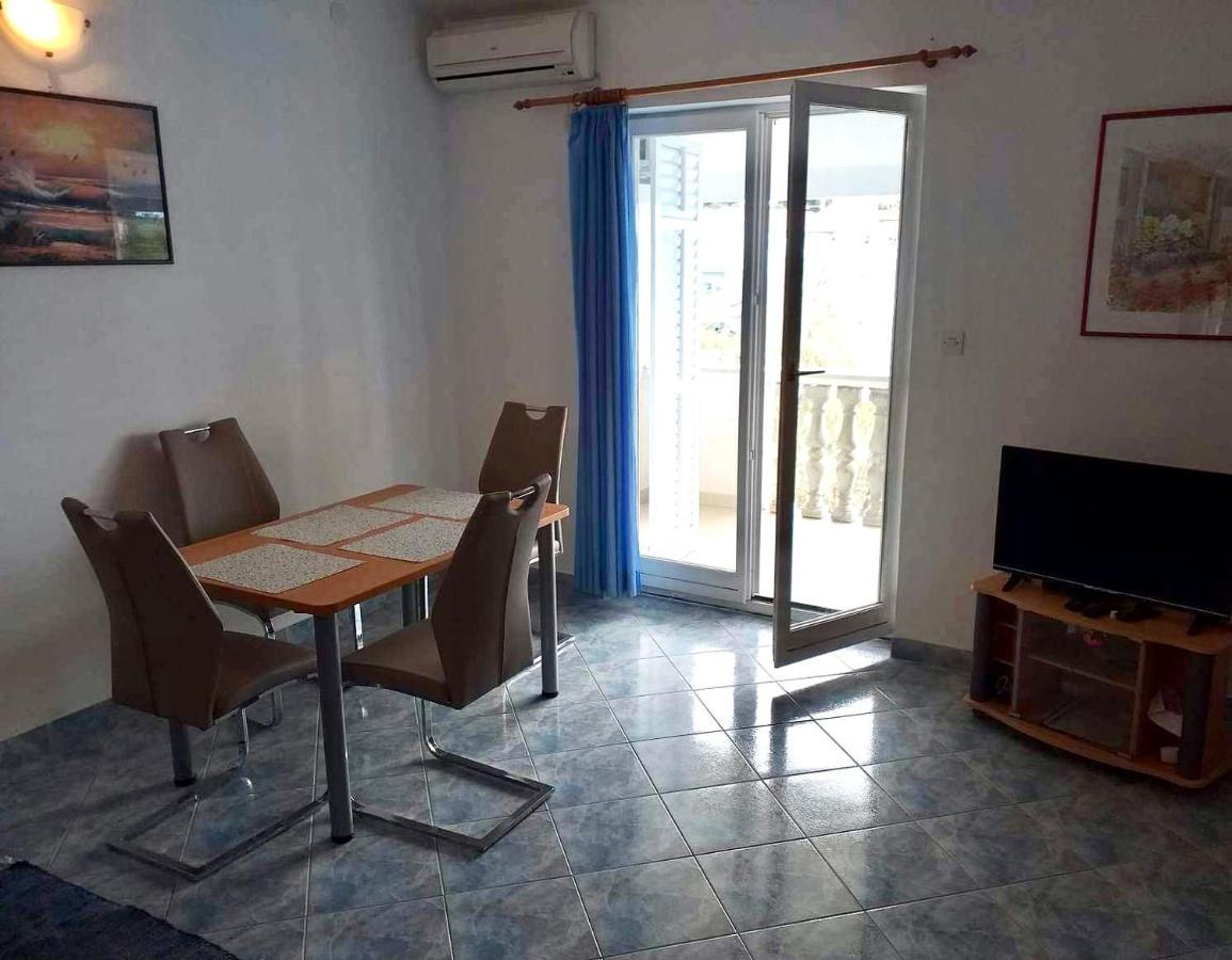 פטרצ'אנה Apartments Leo מראה חיצוני תמונה