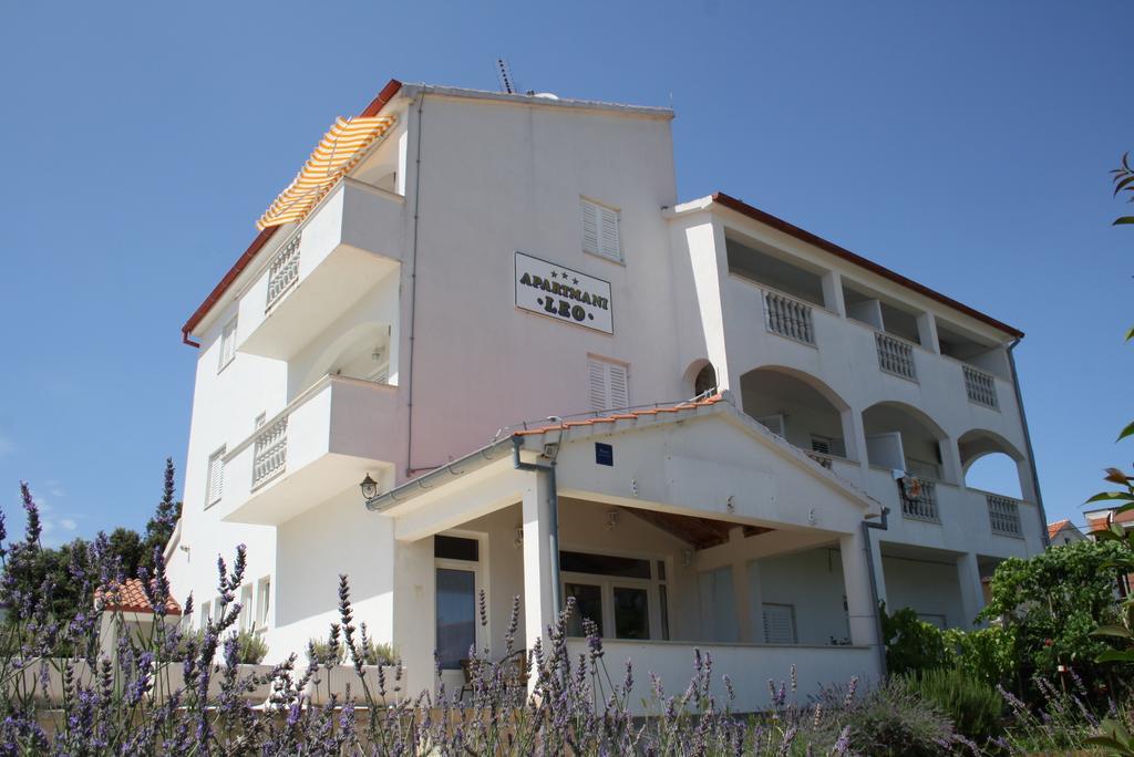 פטרצ'אנה Apartments Leo מראה חיצוני תמונה